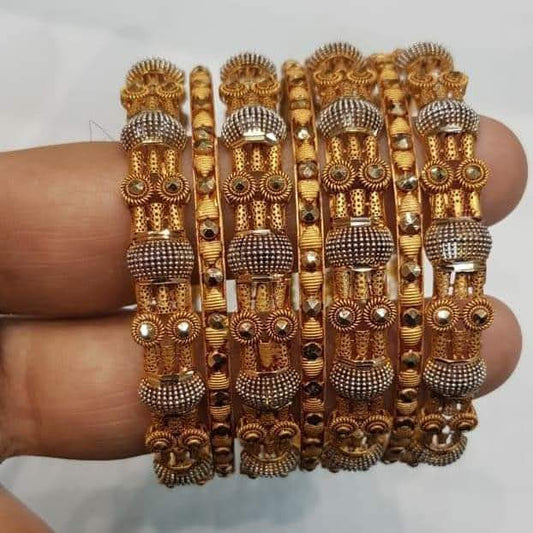 Classic 22K Gold Bangles – Traditional Design (Pair)